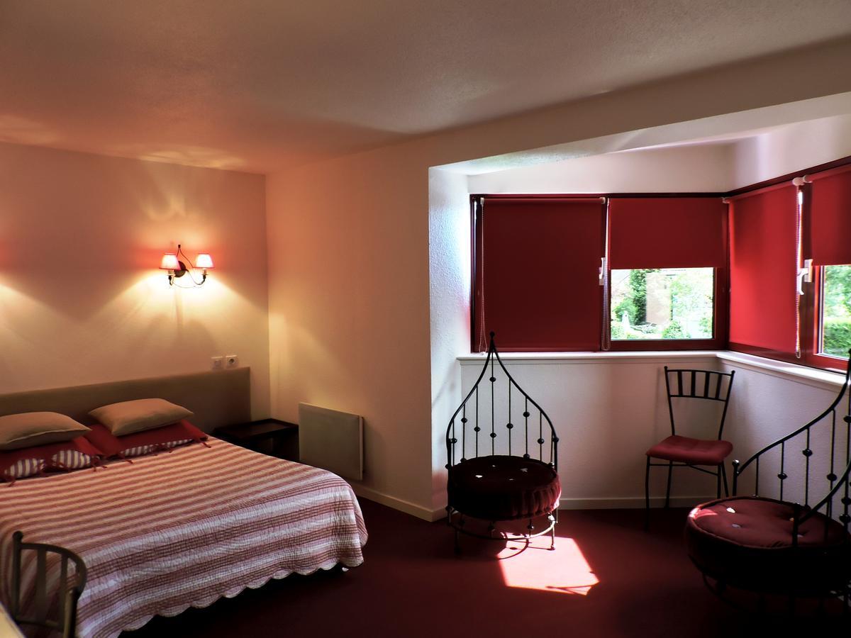 Hotel Restaurant Aux Sapins Thann Exterior photo